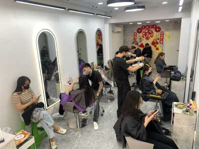 Sang Salon tóc nữ siêu đẹp chỉ 50 triệu full đồ vào làm ngay