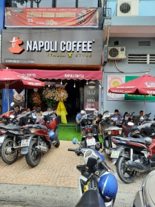Sang quán cafe Napoli Huỳnh Mẫn Đạt, Q5