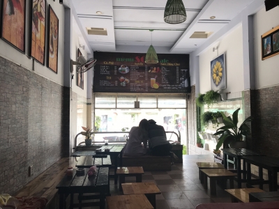 sang quán cafe có 3 phòng trọ hiện đang cho thuê mức giá 1tr2/phong/thang 