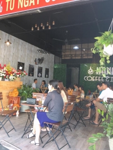 Sang quán cafe trà sữa đang hoạt động tốt