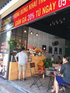 Sang quán cafe trà sữa đang hoạt động tốt