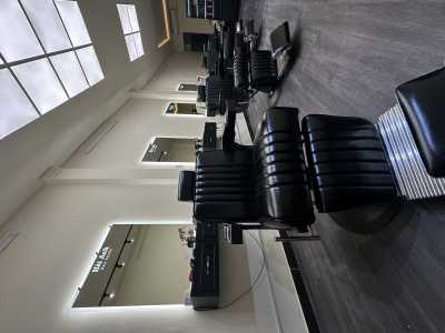 sang tiệm tóc nam đang hoạt động 1