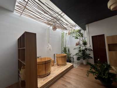 CẦN SANG NHƯỢNG QUÁN NHẬU VỊ TRÍ ĐẸP TIỀM NĂNG TẠI ĐÀ NẴNG 