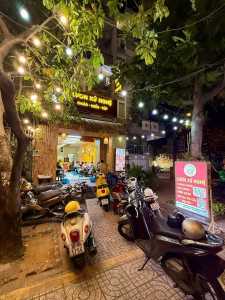 chuyển hướng kinh doanh nên e cần sang lại quán ăn cho anh chị nào có nhu cầu.