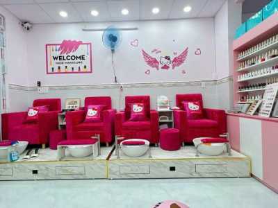 Em cần sang nhượng lại tiệm nail rất tâm huyết của em