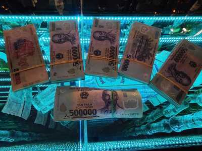 Cần sang quán bar tại số 100 pasteur Q1