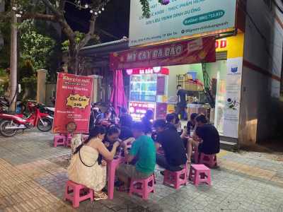 Sang Quán Mỳ Cay Ba Báo.....