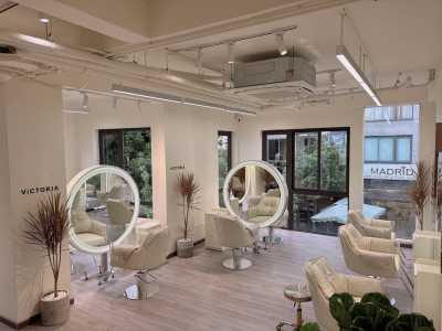 CẦN SANG NHƯỢNG THANH LÝ ĐỒ DÙNG TIỆM TÓC GIÁ SIÊU HỜI TẠI QUẬN 10. 