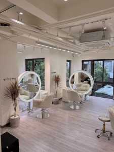 CẦN SANG NHƯỢNG THANH LÝ ĐỒ DÙNG TIỆM TÓC GIÁ SIÊU HỜI TẠI QUẬN 10. 