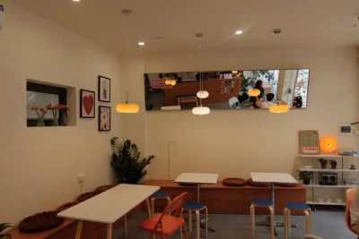 SANG NHƯỢNG QUÁN CAFE VỊ TRÍ SIÊU ĐẸP.