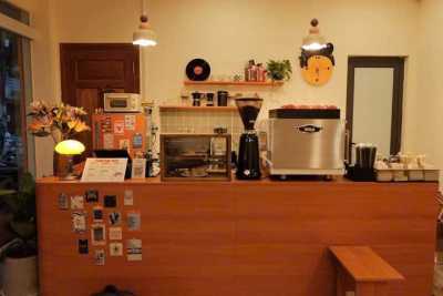 SANG NHƯỢNG QUÁN CAFE VỊ TRÍ SIÊU ĐẸP.