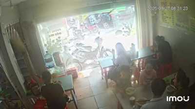cần sang nhượng quán bún phở miến vị trí siêu đẹp giá hời 
