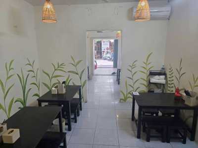 cần sang nhượng quán phở vị trí đẹp tiềm năng tại nghĩa tân hà nội.  