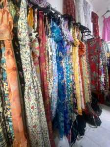 SANG NHƯỢNG SHOP THỜI TRANG NỮ VỊ TRÍ SIÊU ĐẸP GIÁ THUÊ HỜI