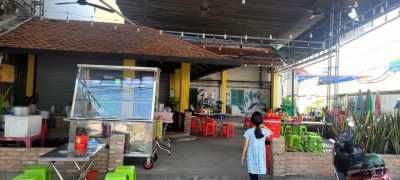 CẦN SANG GẤP MẶT BẰNG VỊ TRÍ ĐẸP TIỀM NĂNG