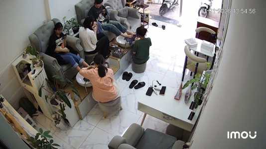 CẦN SANG TIỆM VỊ TRÍ ĐẸP TIỀM NĂNG.    