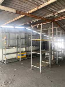 sang nhượng hệ thống kệ và đèn siêu thị chưa dùng đến ở      30/1 DT 743 an ph