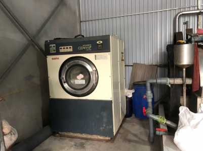 cần thanh lý xưởng giặt là công nghiệp