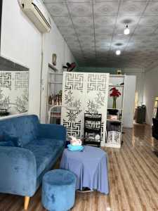 sang nhượng tiệm giá thuê rẻ chỉ 2tr / tháng