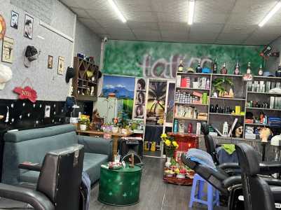 CẦN SANG TIỆM TÓC NAM VỊ TRÍ ĐẸP SẦM UẤT TẠI 151 đường 61 (cũ)