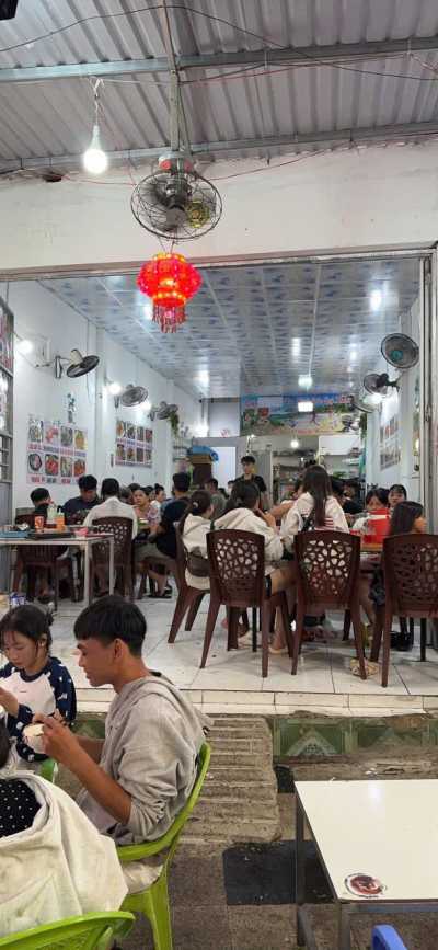 cần sang quán cơm - lẩu - hải sản : trung tâm bãi sau vũng tàu 