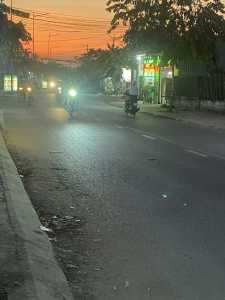 Cần sang lại tiệm tóc nam mặt bằng rộng rãi thoáng mát , vị trí sầm uất tiề