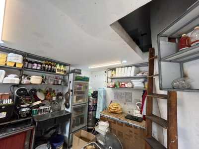 Sang nhượng cửa hàng 2 mặt tiền (có gác xép) đúng ngã 4 Khâm Thiên, Nguyễn Thư