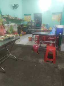 Sang nhanh quán cơm xe nước mía giá rẻ.