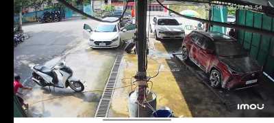 Mình có tiệm rửa xe ô tô+ xe máy ở số 9 Đường D1 Phường Linh Tây Thủ Đức .