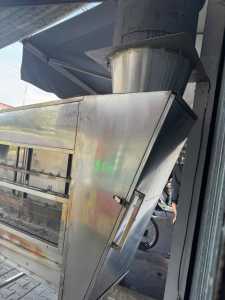 do bận việc gia đình không thể tiếp tục bán nên cần sang quán đang kinh doanh ổ