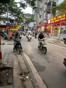 cần sang nhượng cửa hàng tạp hoá.