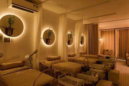 Cần sang tiệm spa dưỡng sinh tại chung cư Q7 Sg riveside