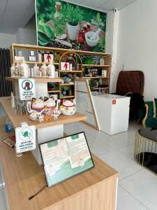 đổi vị trí và mô hình  cần sang nhượng spa - mặt tiền- mạc đĩnh chi-tp đà l