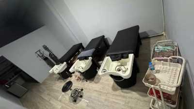 Em cần sang nhượng phía dưới là salon trên lầu làm gội đầu dưỡng sinh tại 21