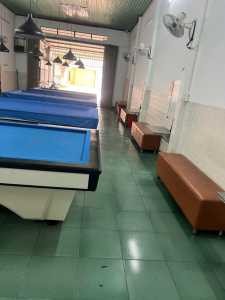 sang lại quán và tất cả các đồ đạc