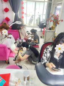 sang lại toàn bộ tiệm tâm huyết đang hoạt động ổn định