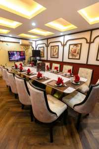 cần sang quán mặt tiền, căn góc, view đẹp không gian thoáng, có 6 phòng vip