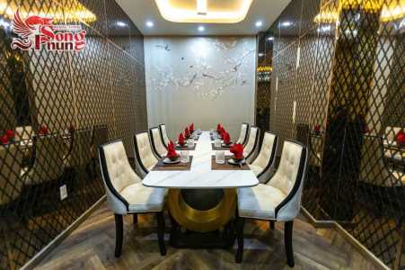cần sang quán mặt tiền, căn góc, view đẹp không gian thoáng, có 6 phòng vip