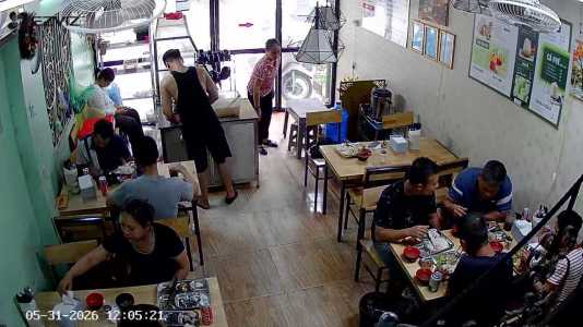 Cần Sang nhượng quán cơm Cổ Linh Long Biên Hà Nội 
