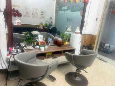 Do chuyển đổi công việc nên mình cần sang nhượng toàn bộ cửa hàng tại 46 Huy