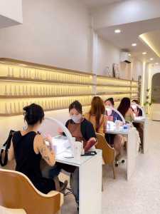 Sang tiệm nail góc 2 mặt tiền đường Phan Văn Trị - Gò Vấp
