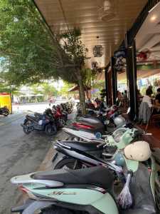Sang nhượng quán cafe đang hoạt động với lượng khách ổn định đường Lạc H