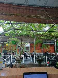 Do không người quản lí cần sang nhượng lại quán cafe ngay trục lô gần ngã 4 Huy