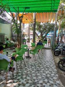 Do không người quản lí cần sang nhượng lại quán cafe ngay trục lô gần ngã 4 Huy