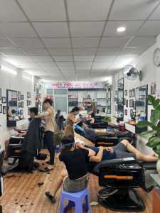 CẦN SANG TIỆM TÓC TẠI SỐ 58 ĐƯỜNG SỐ 40 TÂN TẠO BÌNH TÂN