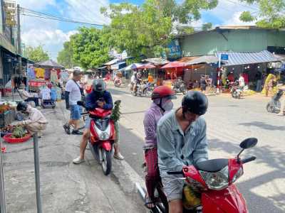 sang mặt bằng chợ phú chánh tân uyên bình dương