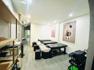 sang nhượng salon tóc quận 3  vị trí đẹp, khách ổn định