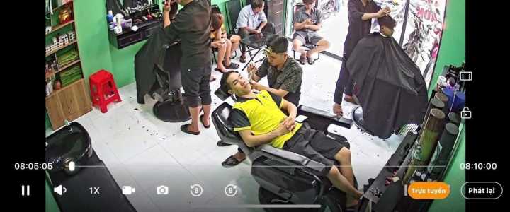 Có 2 tiệm không có thợ nên sang Tiệm tóc nam đối diện chợ Thái hòa 