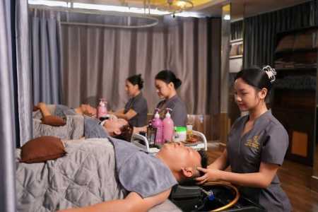 SANG NHƯỢNG SPA RUBY  MẶT TIỀN ĐẸP, CHỈ VIỆC VÀO KINH DOANH 