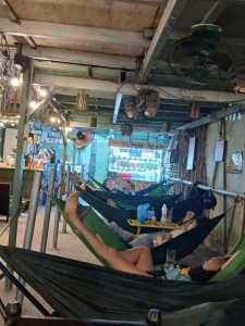 Cần sang quán cafe võng và trụ sạc xe điện..Tô Ký Quận 12